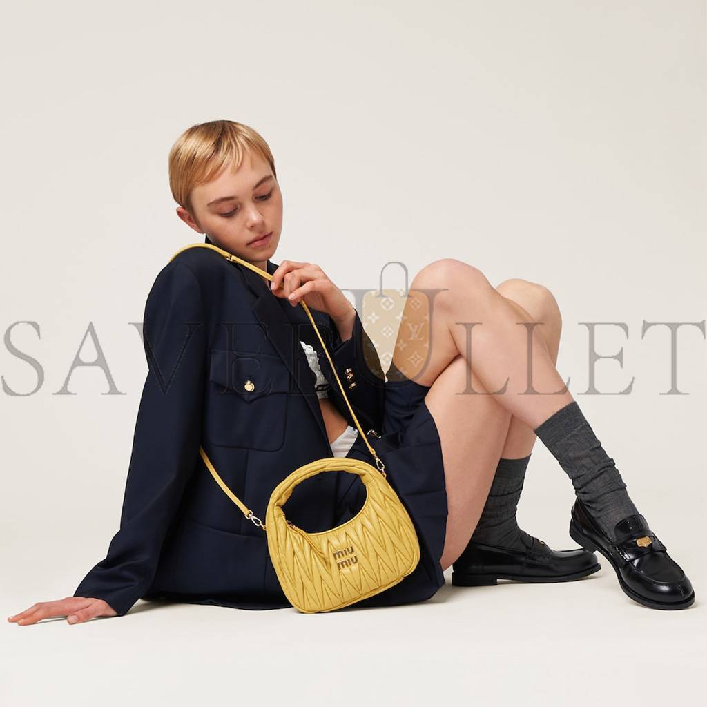 M1v M1v wander matelassÉ nappa leather hobo bag 5bc125 (20*17*6cm)